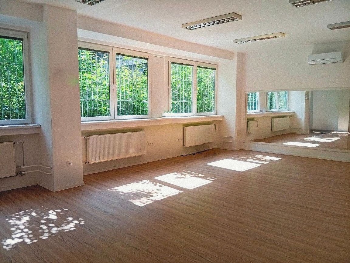 property6a94e3a127299
